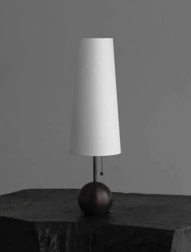 BOLA TABLE LAMP