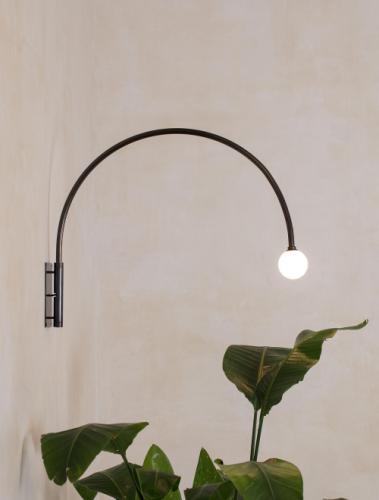 CONTOUR WALL LAMP 22"