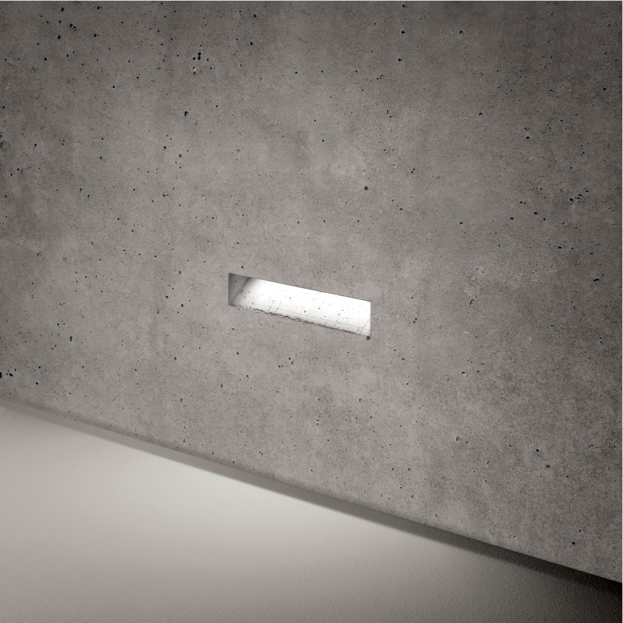 GHOST LINEAR L 240