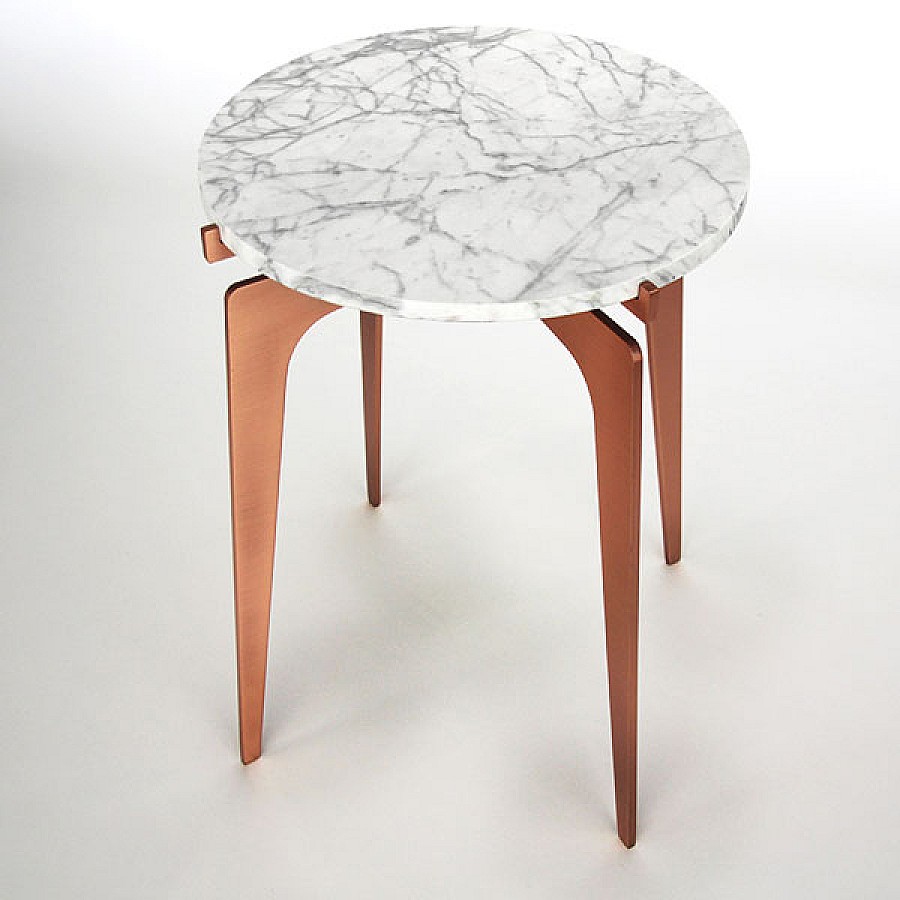 PRONG SIDE TABLE